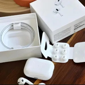 White Noise-Cancelling Earbuds with Super Bass and Long Battery Life