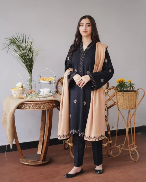 3 Pcs Women's Unstitched Embroidered Suit