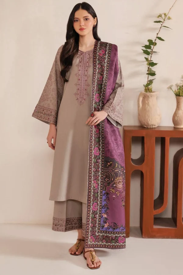 3 Pcs Women's Unstitched Embroidered Suit