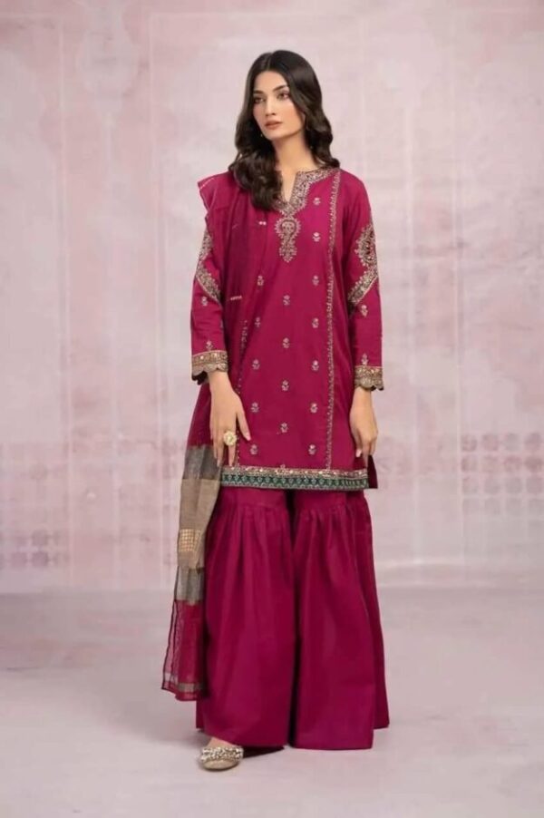 3 Pcs Women's Unstitched Embroidered Suit