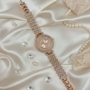 Chic Women’s Quartz Watch with Water Resistance