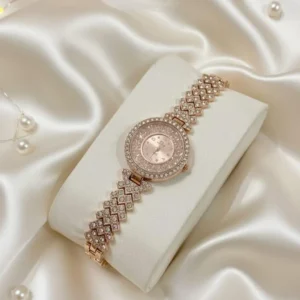 Chic Women’s Quartz Watch with Water Resistance