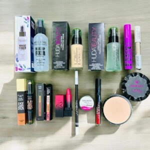 12 in 1 Makeup Deal – C