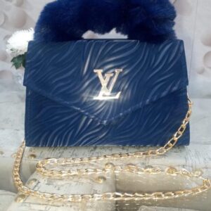 Women’s PU Leather Plain Shoulder Bag – Elegant & Stylish Everyday Handbag