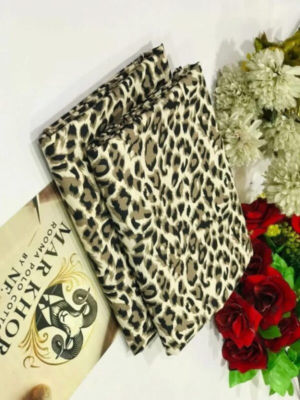 2 Pcs Women's Unstitched Printed Suit