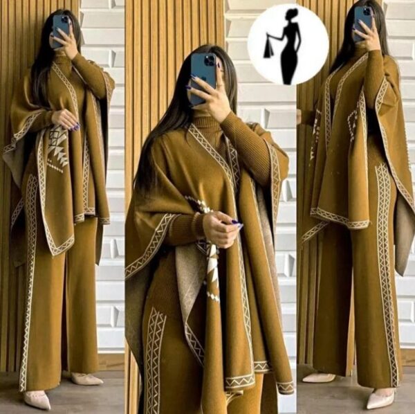 3 Pcs Women's Stitched Fleece Printed Tracksuit