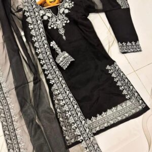 3 Pcs Women’s Stitched Organza Embroidered Suit