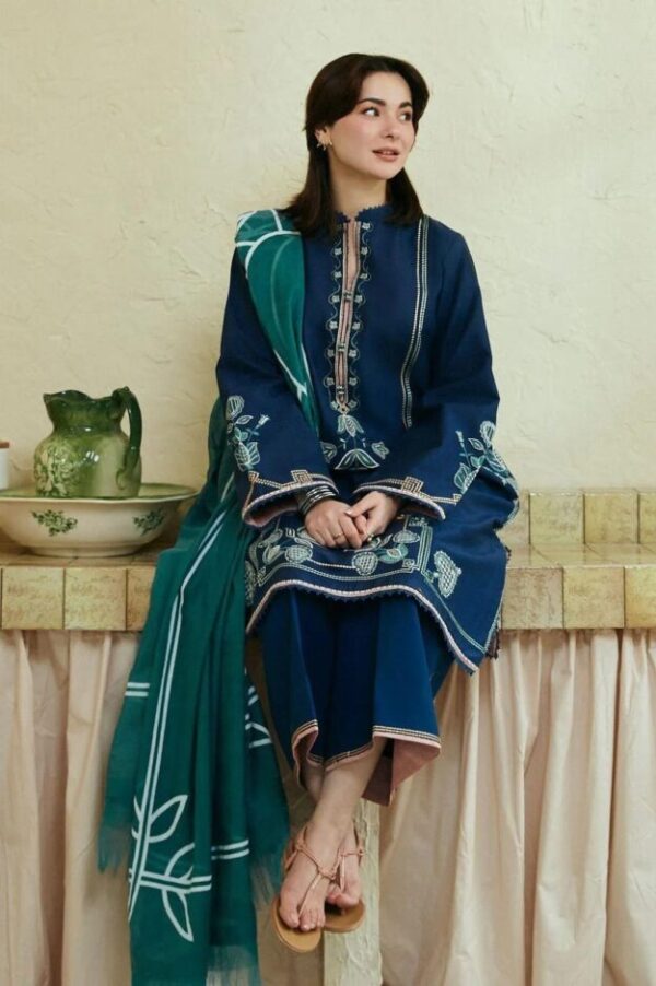 3 Pcs Women's Unstitched Embroidered Suit